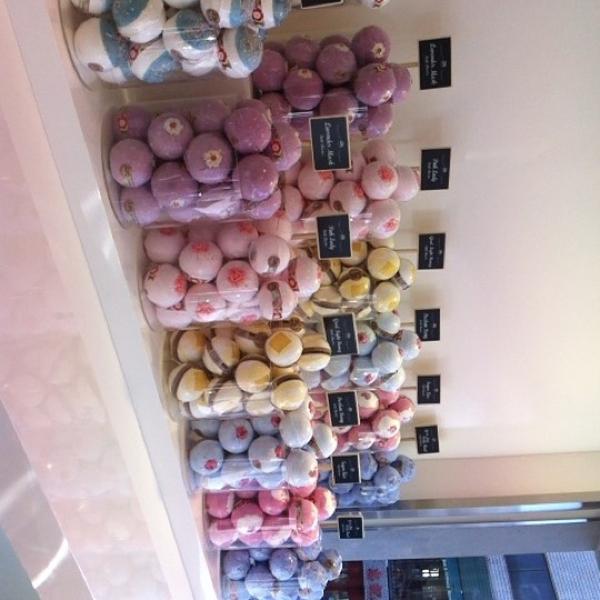 Photo taken at 올리브영 OLIVE YOUNG by Sunyoung P. on 11/1/2012