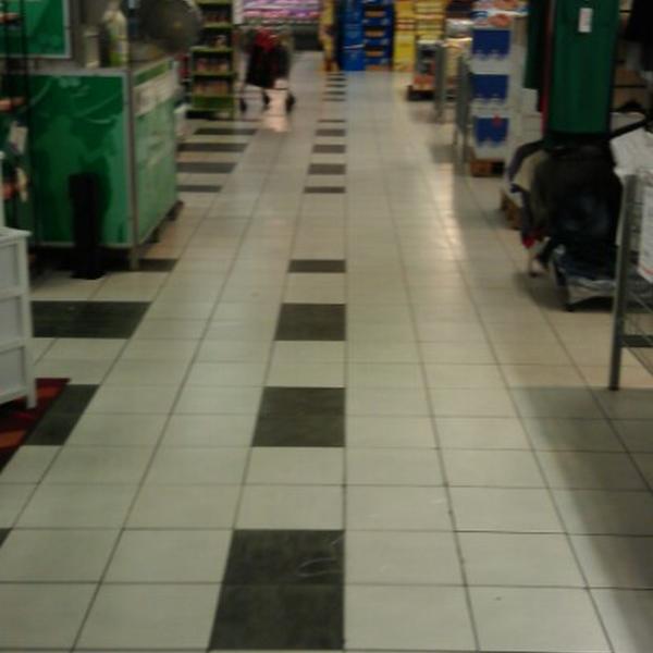 Photo taken at COOP suopermercato by Paolo P. on 6/30/2012-意大利皮埃蒙特亚历山德里亚斯凯沃路15号 Photo taken at COOP suopermercato by Paolo P. on 6/30/2012
