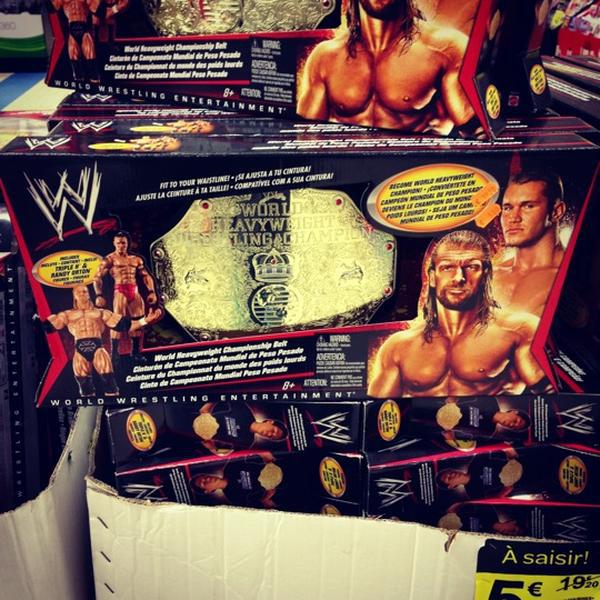 Photo taken at Carrefour by VV W. on 11/29/2012