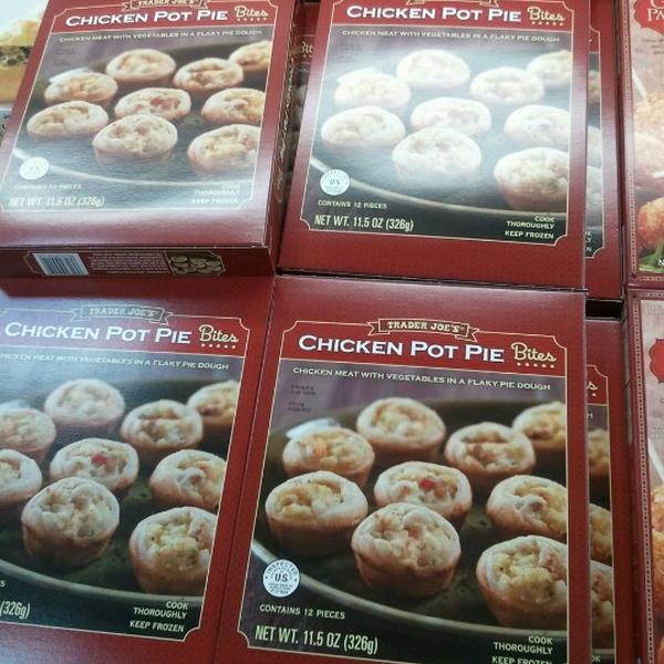 Photo taken at Trader Joe's by Julia E. on 1/2/2013-威斯康辛州布鲁克菲尔德布卢芒德路12665号 Photo taken at Trader Joe's by Julia E. on 1/2/2013