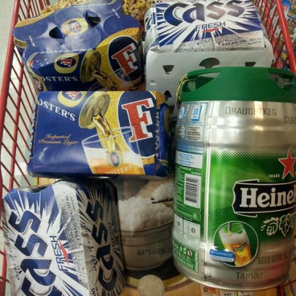 Photo taken at 홈플러스 / Home Plus by 남식 원. on 8/21/2011-大田西区107 Photo taken at 홈플러스 / Home Plus by 남식 원. on 8/21/2011