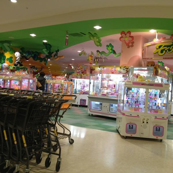 Photo taken at イオン 豊桥南店 by Rusman M. on 3/23/2013