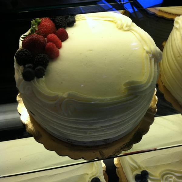 Photo taken at Whole Foods Market by Jacquelyn L. on 7/1/2012-美国新墨西哥州阿布奎基卡莱尔大道东北2103 Photo taken at Whole Foods Market by Jacquelyn L. on 7/1/2012