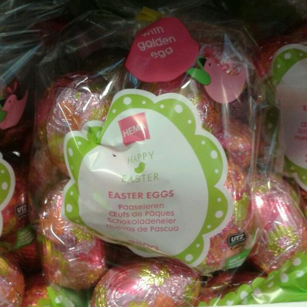 Photo taken at HEMA by Bea T. on 3/28/2015-荷兰北布拉班特省埃因霍温文赛尔斯市场47号 Photo taken at HEMA by Bea T. on 3/28/2015