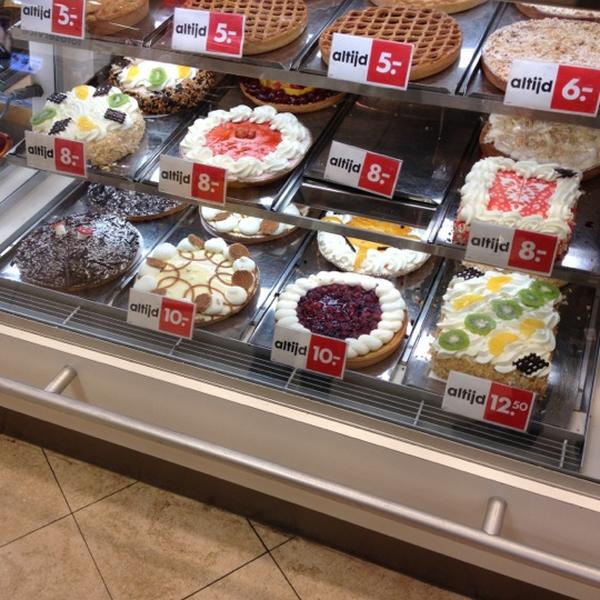 Photo taken at Hema by Raimond K. on 12/17/2012