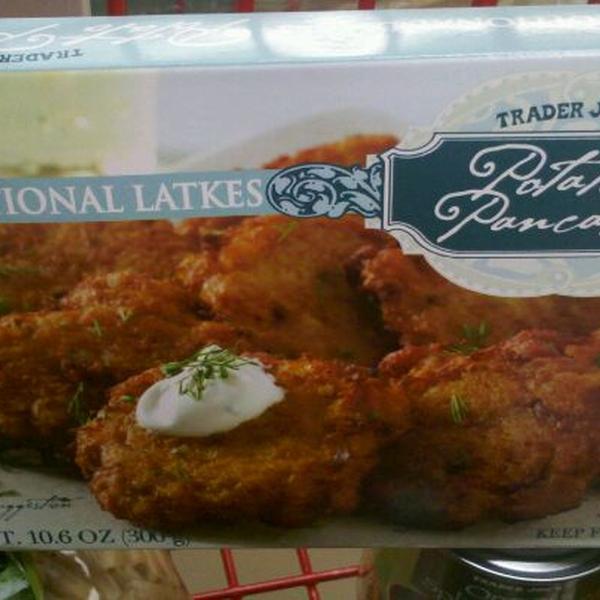 Photo taken at Trader Joe's by Cyndee A. on 12/21/2011-美国加利福尼亚州伯班克阿拉梅达大道东214 Photo taken at Trader Joe's by Cyndee A. on 12/21/2011