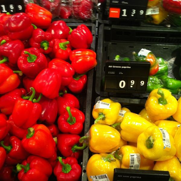 Photo taken at Albert Heijn by Steiner72 on 8/18/2013-荷兰北布拉班特省埃因霍温卡珊德拉广场8号 Photo taken at Albert Heijn by Steiner72 on 8/18/2013