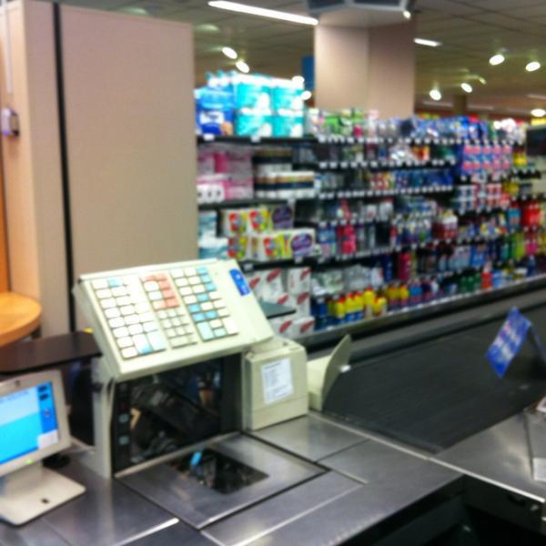 Photo taken at Albert Heijn by Steiner72 on 10/9/2013-荷兰北布拉班特省埃因霍温卡珊德拉广场8号 Photo taken at Albert Heijn by Steiner72 on 10/9/2013