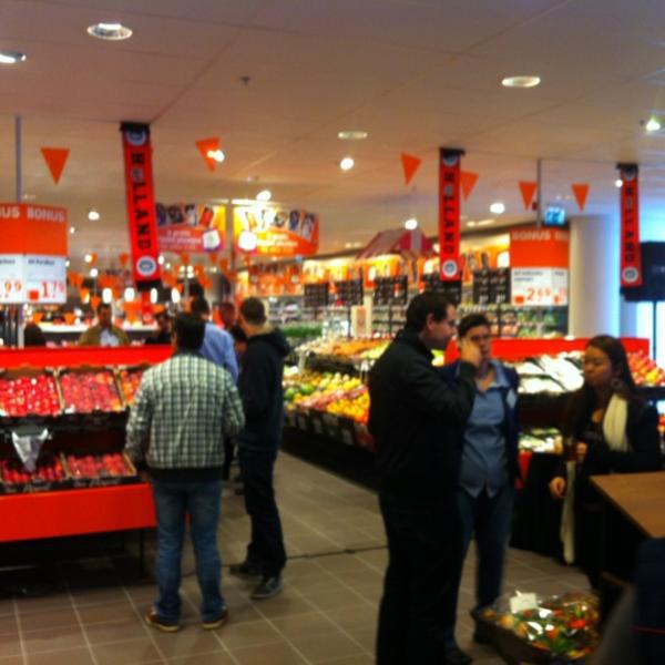 Photo taken at Albert Heijn by Lilian J. on 6/6/2012-荷兰北布拉班特省埃因霍温米尔广场 Photo taken at Albert Heijn by Lilian J. on 6/6/2012