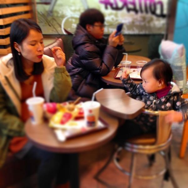 Photo taken at 홈플러스 / Home Plus by 명희 김. on 12/16/2012-庆尚南道金海市2078 Photo taken at 홈플러스 / Home Plus by 명희 김. on 12/16/2012