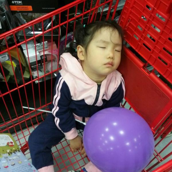 Photo taken at 홈플러스 / Home Plus by Sung Chan K. on 3/30/2013-庆尚南道金海市2078 Photo taken at 홈플러스 / Home Plus by Sung Chan K. on 3/30/2013