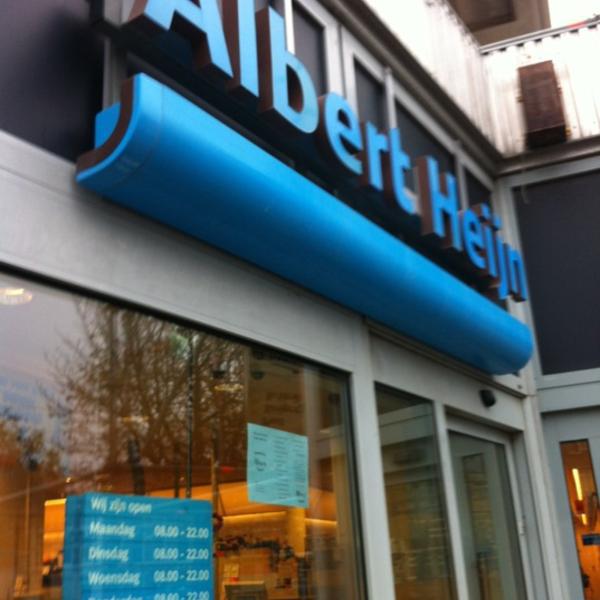 Photo taken at Albert Heijn by Joy L. on 11/7/2011-荷兰南荷兰省海牙康拉德卡德67号 Photo taken at Albert Heijn by Joy L. on 11/7/2011