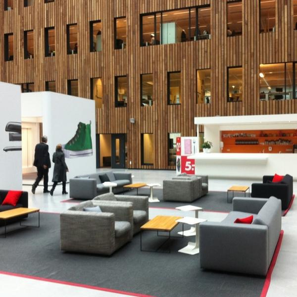 Photo taken at HEMA Hoofdkantoor by Harry B. on 1/23/2013-荷兰阿姆斯特丹林肯路10号 Photo taken at HEMA Hoofdkantoor by Harry B. on 1/23/2013