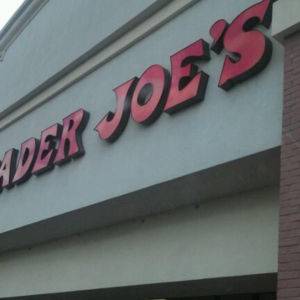 Photo taken at Trader Joe's by Rehan T. on 10/2/2011-加尼福尼亚 圣安娜布里斯托尔街3329(西麦克阿瑟大道) Photo taken at Trader Joe's by Rehan T. on 10/2/2011