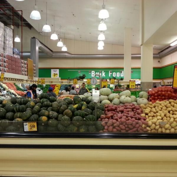 Photo taken at PAK'nSAVE by Riky S. on 2/9/2013