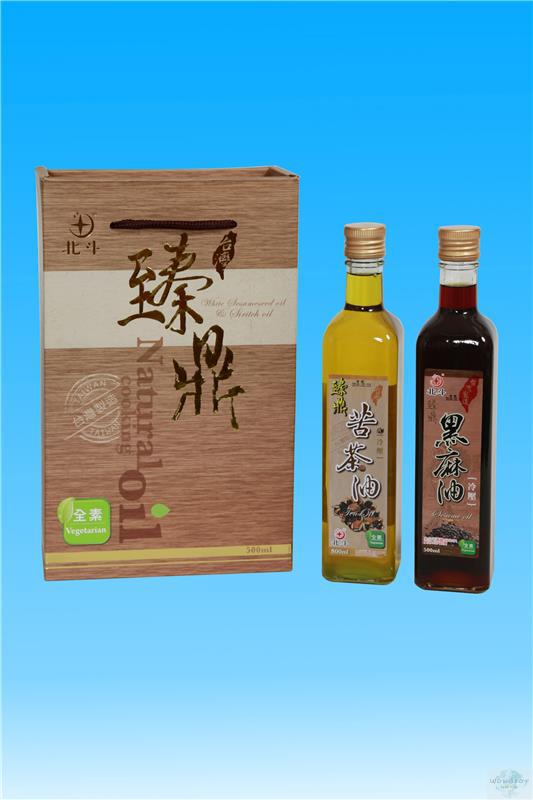 臻鼎禮盒(黑麻苦茶油500CC/各1入)