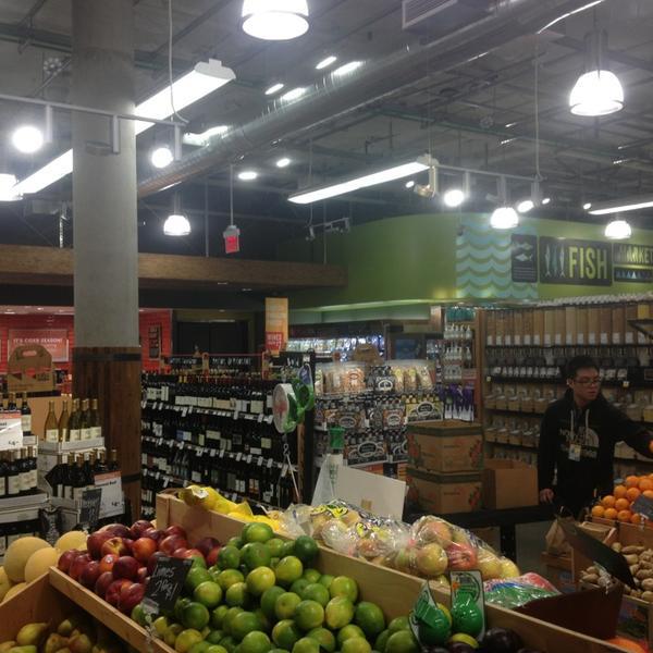 Photo taken at Whole Foods Market by Jerianne B. on 1/22/2013-加利福尼亚州旧金山海洋大道1150号 Photo taken at Whole Foods Market by Jerianne B. on 1/22/2013