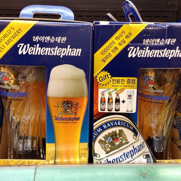 Photo taken at 롯데마트 LOTTE MART by 05 Y. on 2/7/2014