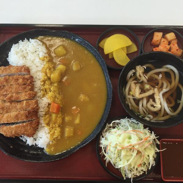 Photo taken at 롯데마트 (LOTTE Mart) by Hyuk S. on 1/24/2015-京畿道龙仁器兴区金山116乐天超市 Photo taken at 롯데마트 (LOTTE Mart) by Hyuk S. on 1/24/2015