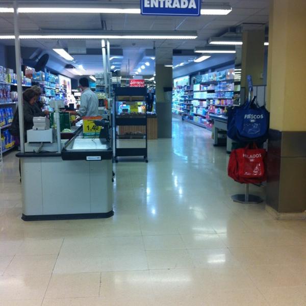 Photo taken at Mercadona by Eli G. on 3/29/2012