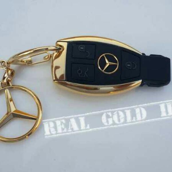 Photo taken at Donau-Einkaufszentrum (DEZ) by ROYAL GOLD P. on 11/5/2013