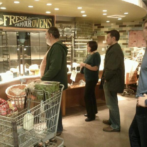 Photo taken at Whole Foods by Ildar S. on 12/24/2011-北卡罗莱纳 德罕621宽街(西主街道) Photo taken at Whole Foods by Ildar S. on 12/24/2011
