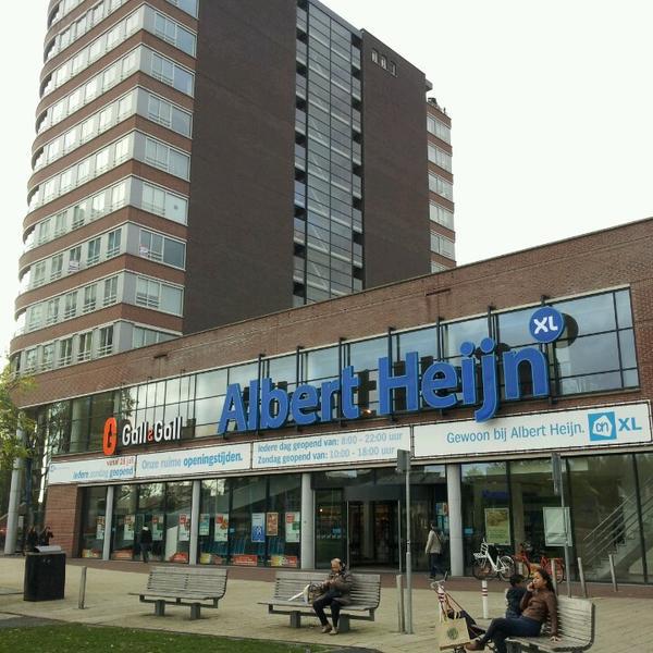 Photo taken at Albert Heijn XL by Kenneth Gabriel J. on 10/27/2013