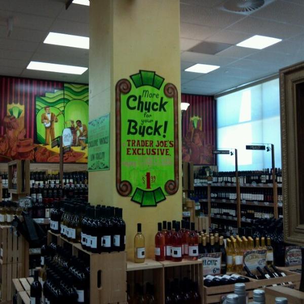 Photo taken at Trader Joe's by Rick P. on 7/29/2012-美国加利福尼亚州洛杉矶藤街1600 Photo taken at Trader Joe's by Rick P. on 7/29/2012