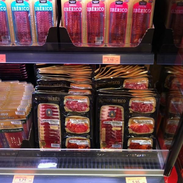 Photo taken at Mercadona by Xavier on 8/25/2014