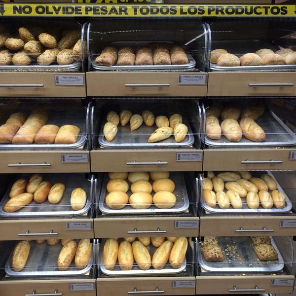 Photo taken at Mercadona by Stahl on 5/30/2014