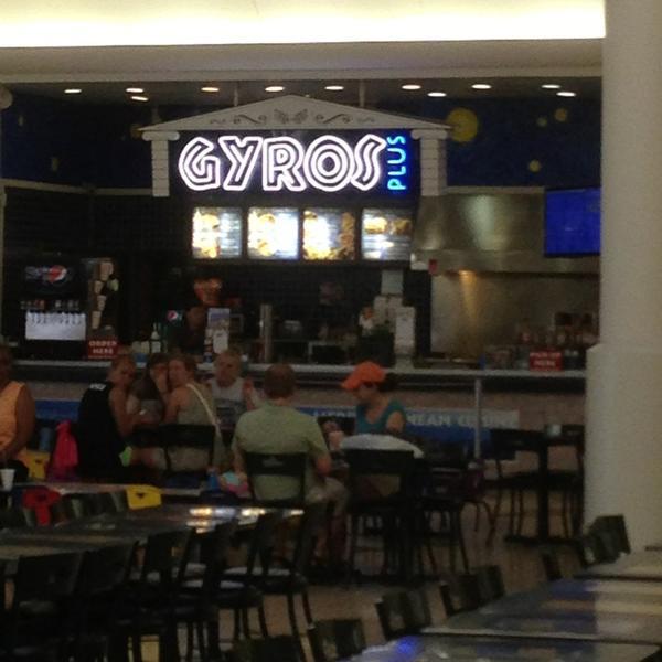 Photo taken at Whole Foods Market by Terence, Renaldo H. on 6/9/2013-科罗拉多科罗拉多斯普林斯学院大道7635(在集市铂) Photo taken at Whole Foods Market by Terence, Renaldo H. on 6/9/2013