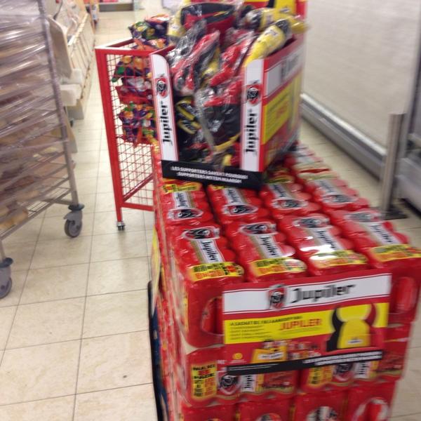 Photo taken at Smatch by Sabine V. on 6/28/2014