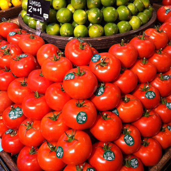 Photo taken at Whole Foods Market by Beth L. on 5/26/2013-田纳西州纳什维尔市希尔斯伯勒帕克(在沃菲尔德区)4021 Photo taken at Whole Foods Market by Beth L. on 5/26/2013