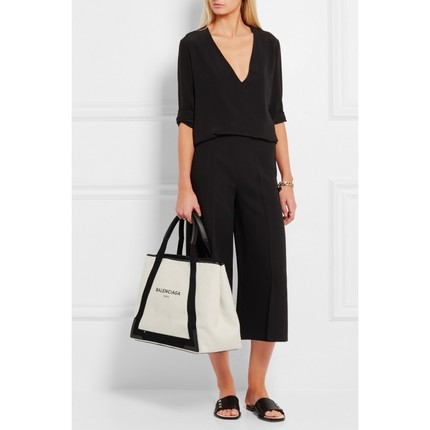 Balenciaga/巴黎世家 女包 女式手提包 Q01790101 Ecru Balenciaga/巴黎世家 女包 女式手提包 Q01790101 Ecru