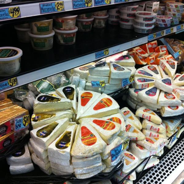 Photo taken at Trader Joe's by Jared White | Realtor R. on 7/25/2013-加尼福尼亚 沙加缅度福尔瑟姆大道5000(在第51街) Photo taken at Trader Joe's by Jared White | Realtor R. on 7/25/2013