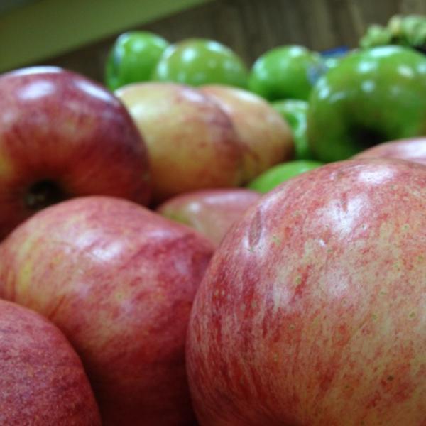 Photo taken at Trader Joe's by Jenner C. on 4/26/2012-加尼福尼亚 沙加缅度福尔瑟姆大道5000(在第51街) Photo taken at Trader Joe's by Jenner C. on 4/26/2012