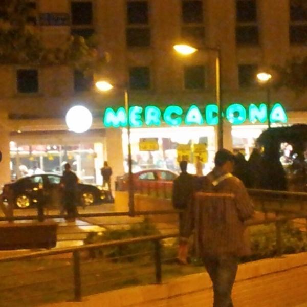 Photo taken at Mercadona Campanar by Sergio G. on 3/15/2014