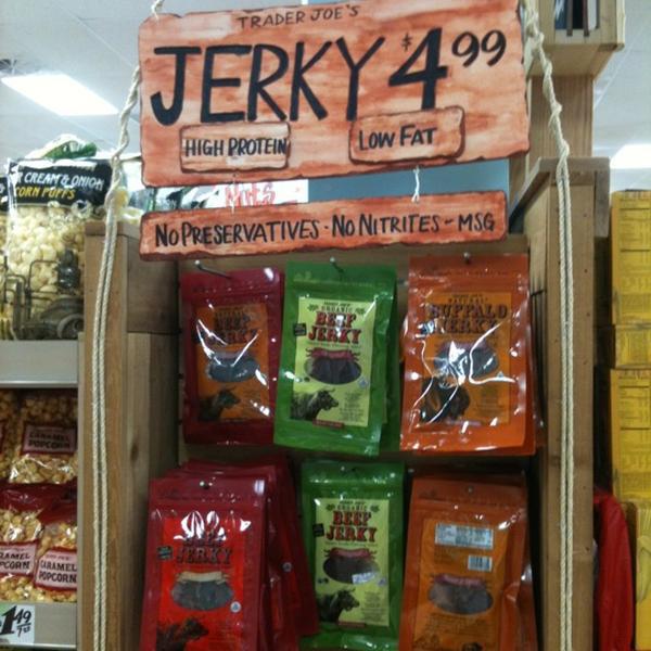 Photo taken at Trader Joe's by Eamonn on 8/20/2011-美国新泽西州厄齐沃特罗素大道715 Photo taken at Trader Joe's by Eamonn on 8/20/2011