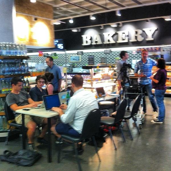 Photo taken at Woolworths by Tengu T. on 1/16/2014