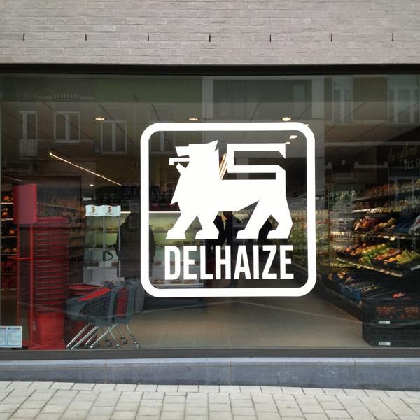 Photo taken at Proxy Delhaize by Ransy T. on 3/17/2013