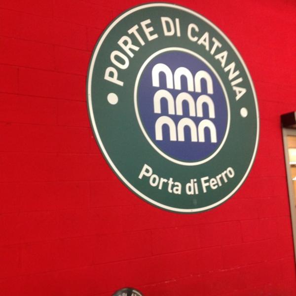 Photo taken at Auchan - Centro Commerciale Porte di Catania by Salvatore L. on 5/14/2012-意大利西西里岛卡塔尼亚192国道盖索比安科84+500公里 Photo taken at Auchan - Centro Commerciale Porte di Catania by Salvatore L. on 5/14/2012