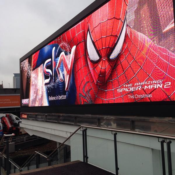 Photo taken at Tesco by idris o. on 11/26/2014