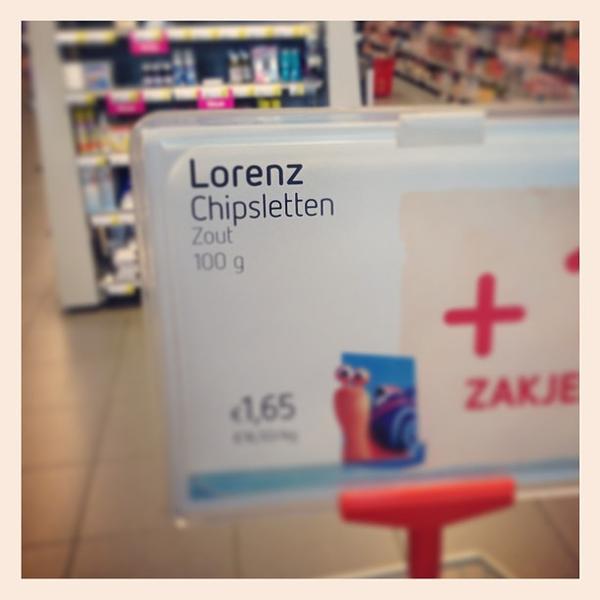 Photo taken at Proxy Delhaize by Stijn B. on 8/3/2013