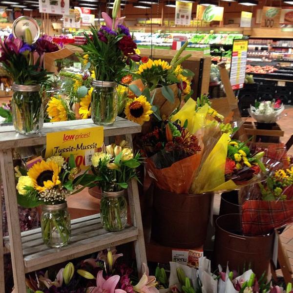 Photo taken at Wegmans by Megan G. on 10/2/2013-美国纽约州锡拉丘兹奥内达加大道4722 Photo taken at Wegmans by Megan G. on 10/2/2013