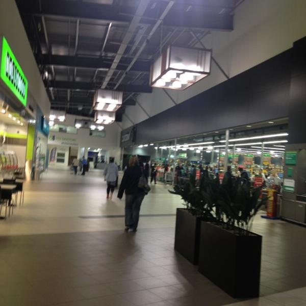 Photo taken at Countdown by Yaman K. on 9/7/2012