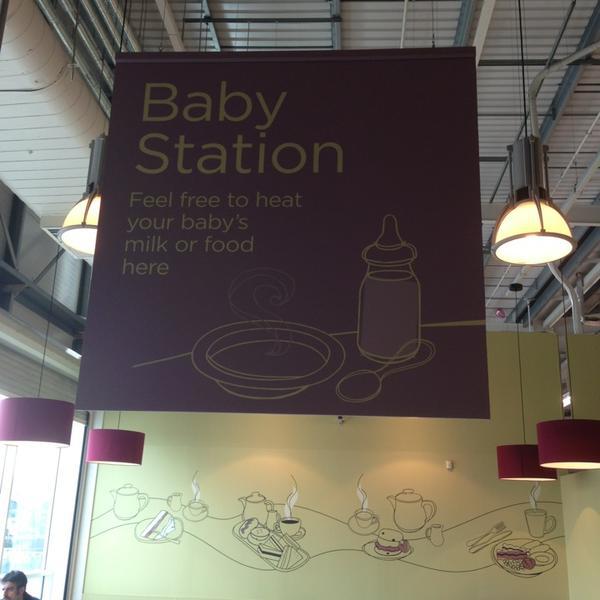 Photo taken at ASDA by Kakabacafuzada on 4/7/2013-英国伦敦皇家公园韦斯顿路2-20 Photo taken at ASDA by Kakabacafuzada on 4/7/2013