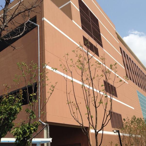 Photo taken at 이마트 (e-mart) by Kim J. on 7/16/2014-京畿道高阳市一山区237易买得超市 Photo taken at 이마트 (e-mart) by Kim J. on 7/16/2014