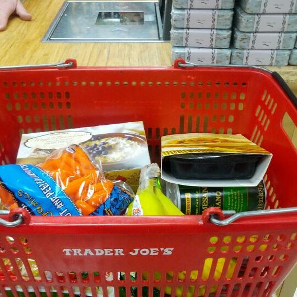 Photo taken at Trader Joe's by Rebecca S. on 1/12/2013-加利福尼亚州南帕萨迪纳盛大大道团街613号 Photo taken at Trader Joe's by Rebecca S. on 1/12/2013