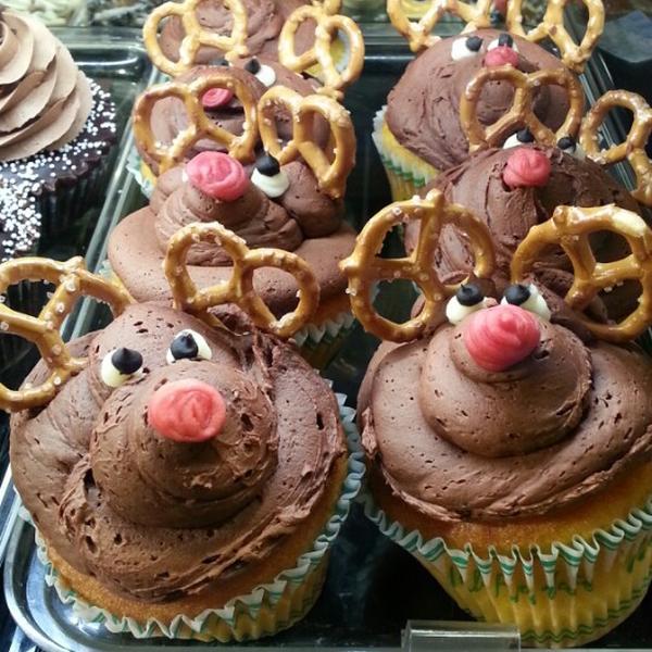 Photo taken at Whole Foods by Carina M. on 12/7/2012-北卡罗莱纳 德罕621宽街(西主街道) Photo taken at Whole Foods by Carina M. on 12/7/2012