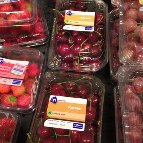 Photo taken at Albert Heijn by Andi M. on 7/21/2012-荷兰南荷兰省卢恩朱莉安娜街37-41号 Photo taken at Albert Heijn by Andi M. on 7/21/2012